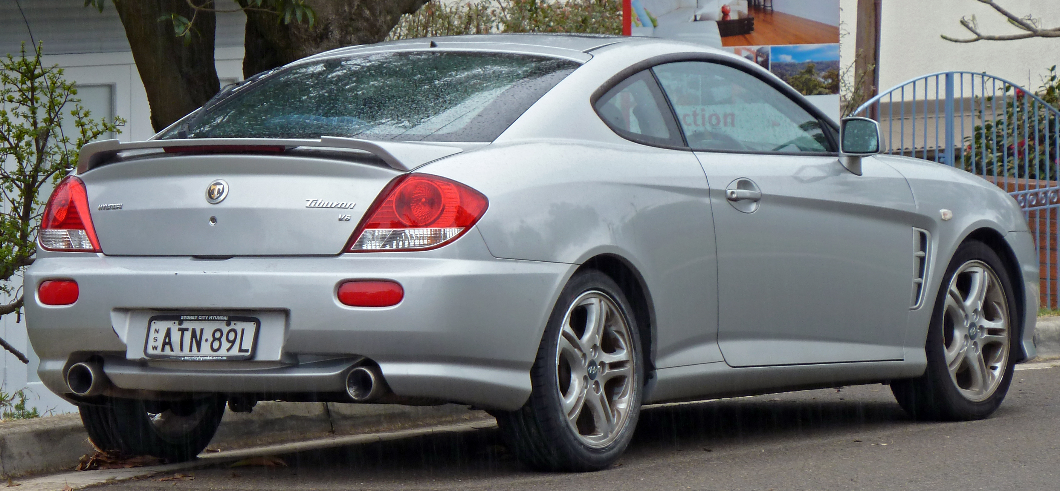 Hyundai Tiburon ...